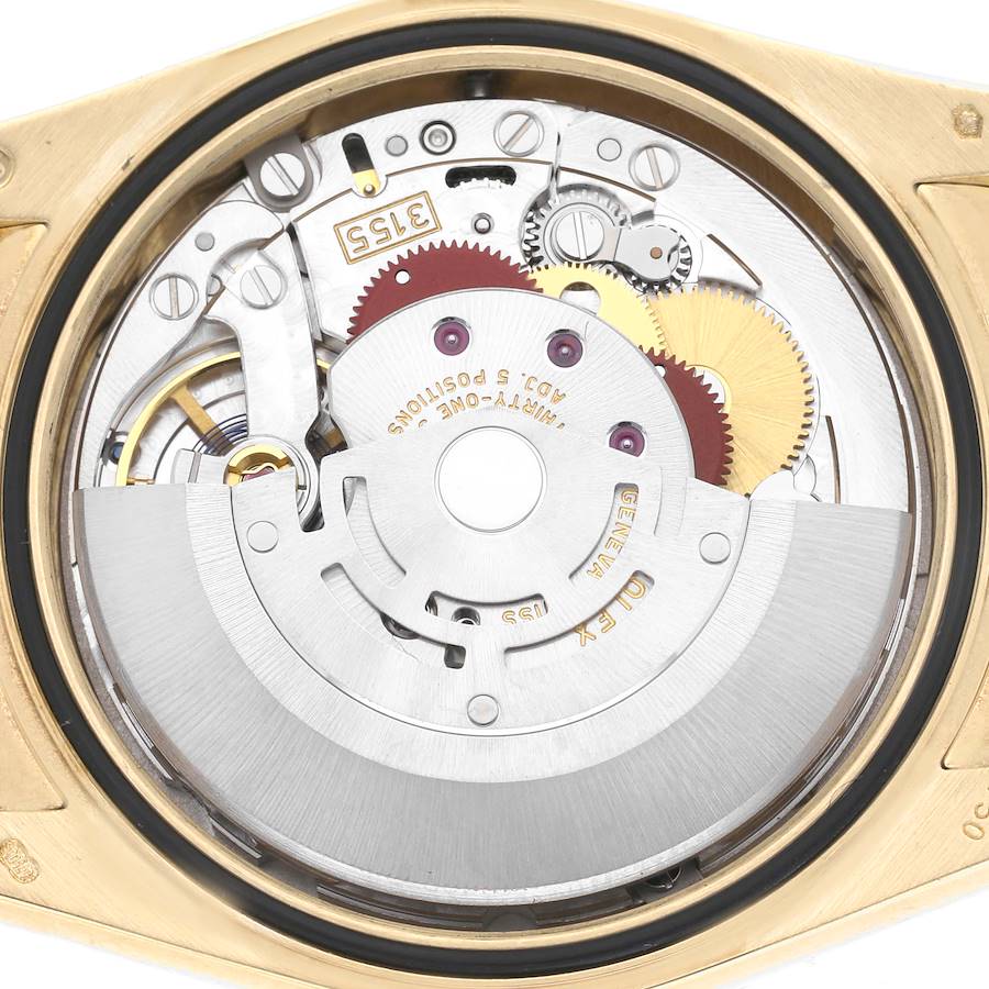 Rolex Day-Date 36 Yellow Gold Green Dial Ref. 118138 - Image 4