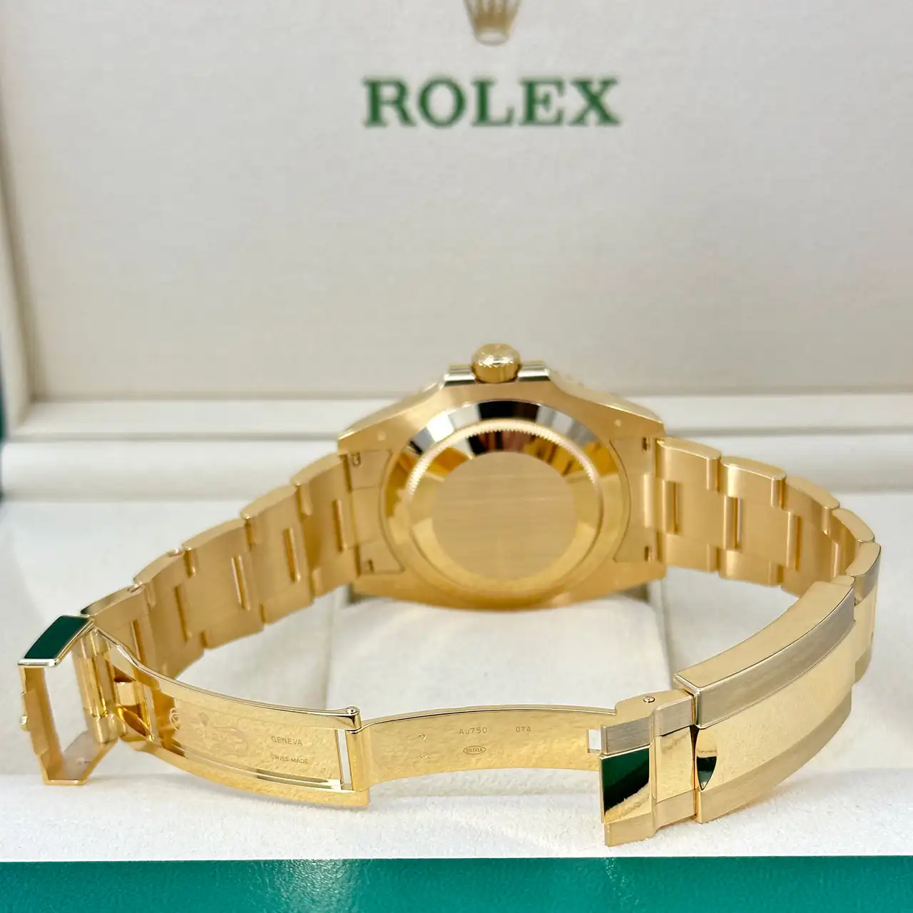 Rolex Submariner 126618 LN - Image 4